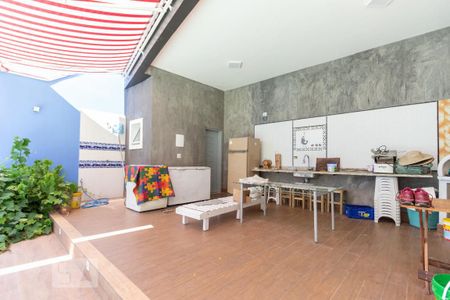 Casa à venda com 700m², 8 quartos e 8 vagas Casa à venda com 700m², 8 quartos e 8 vagasChurrasqueira