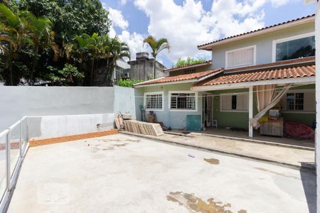 Casa à venda com 700m², 8 quartos e 8 vagas Casa à venda com 700m², 8 quartos e 8 vagasQuintal