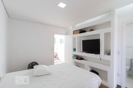 Casa à venda com 700m², 8 quartos e 8 vagas Casa à venda com 700m², 8 quartos e 8 vagasSuíte 3