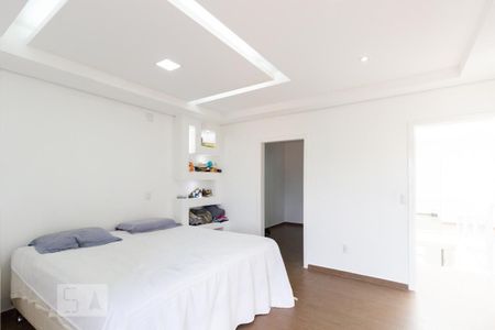 Casa à venda com 700m², 8 quartos e 8 vagas Casa à venda com 700m², 8 quartos e 8 vagasSuíte 1