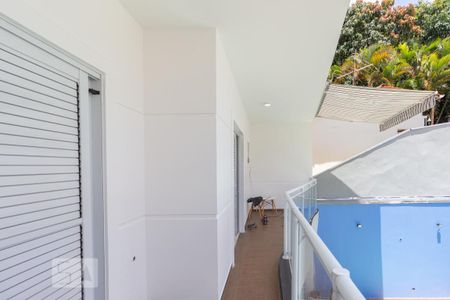 Casa à venda com 700m², 8 quartos e 8 vagas Casa à venda com 700m², 8 quartos e 8 vagasVaranda das Suítes