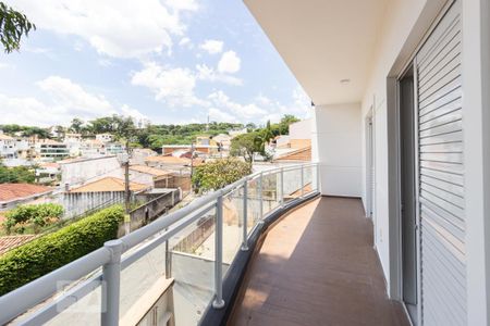 Casa à venda com 700m², 8 quartos e 8 vagas Casa à venda com 700m², 8 quartos e 8 vagasVaranda das Suítes