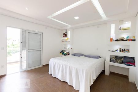 Casa à venda com 700m², 8 quartos e 8 vagas Casa à venda com 700m², 8 quartos e 8 vagasSuíte 1