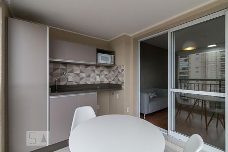 Varanda de kitnet/studio para alugar com 1 quarto, 38m² em Jardim Flor da Montanha, Guarulhos