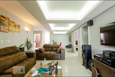 Sala de casa para alugar com 4 quartos, 300m² em Gutierrez, Belo Horizonte