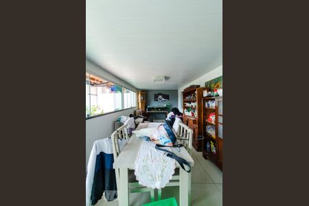 Casa à venda com 300m², 4 quartos e 4 vagas Casa à venda com 300m², 4 quartos e 4 vagasCopa