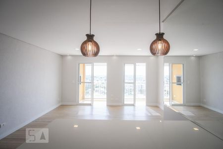 Sala de apartamento para alugar com 2 quartos, 70m² em Capão Raso, Curitiba