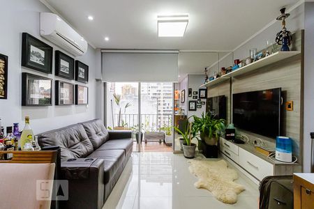 Sala de apartamento à venda com 2 quartos, 60m² em Aclimação, São Paulo