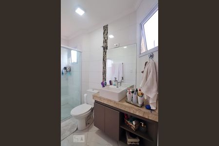 Banheiro da Suíte de apartamento à venda com 4 quartos, 180m² em Campestre, Santo André