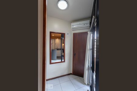 Corredor de apartamento para alugar com 1 quarto, 36m² em Lourdes, Belo Horizonte