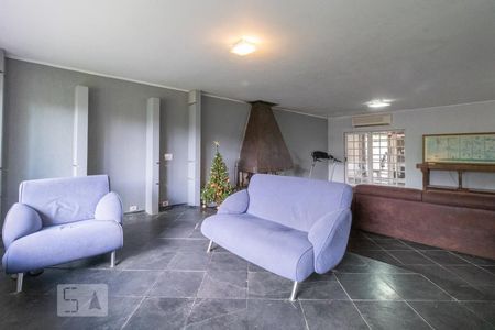 Sala de casa à venda com 4 quartos, 350m² em Vila Assunção, Porto Alegre