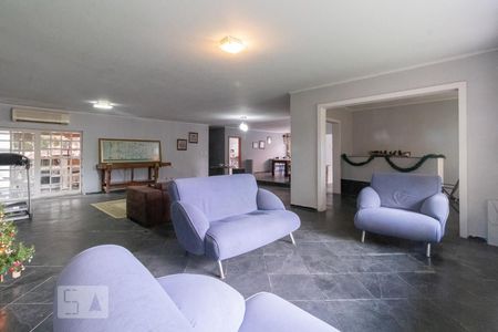 Sala de casa à venda com 4 quartos, 350m² em Vila Assunção, Porto Alegre