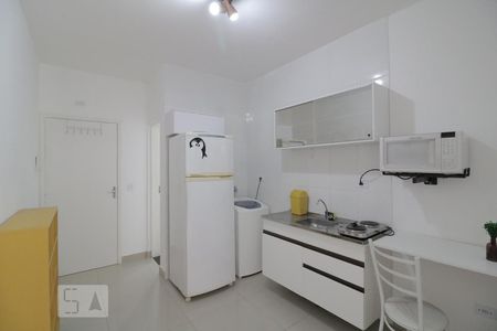 Cozinha  de kitnet/studio para alugar com 1 quarto, 27m² em Quarta Parada, São Paulo