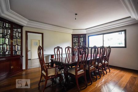 Sala de jantar de apartamento para alugar com 4 quartos, 424m² em Real Parque, São Paulo