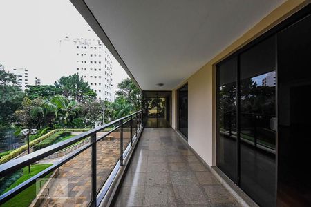 Varanda de apartamento para alugar com 4 quartos, 424m² em Real Parque, São Paulo