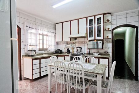 Cozinha de casa à venda com 3 quartos, 220m² em Vila Iório, São Paulo