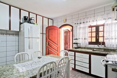 Cozinha de casa à venda com 3 quartos, 220m² em Vila Iório, São Paulo