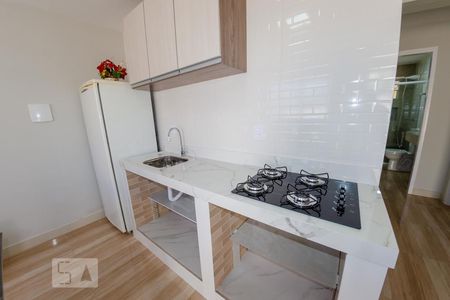 Sala e cozinha de casa para alugar com 1 quarto, 32m² em São João do Rio Vermelho, Florianópolis