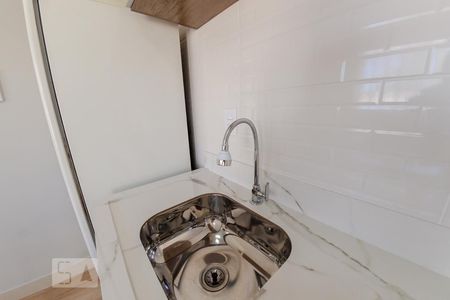 Sala e cozinha de casa para alugar com 1 quarto, 32m² em São João do Rio Vermelho, Florianópolis