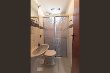 Banheiro da Suíte de apartamento para alugar com 1 quarto, 50m² em Portão, Curitiba