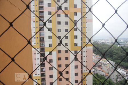 Vista do quarto de apartamento para alugar com 2 quartos, 85m² em Jardim Maria Rosa, Taboão da Serra