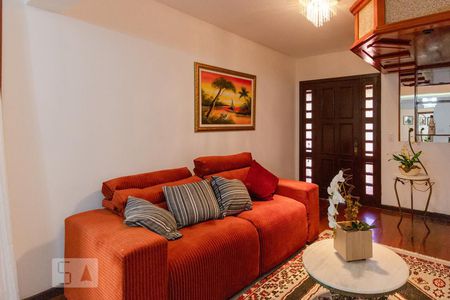 Sala de casa à venda com 4 quartos, 190m² em Niterói, Canoas