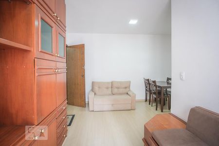 Sala de Estar de apartamento para alugar com 1 quarto, 60m² em Centro, Curitiba