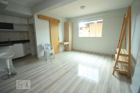 Sala e Quarto de apartamento para alugar com 1 quarto, 26m² em Setor Habitacional Vicente Pires, Brasília