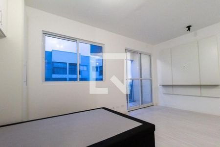 Sala/Quarto de apartamento para alugar com 1 quarto, 31m² em Capão Raso, Curitiba