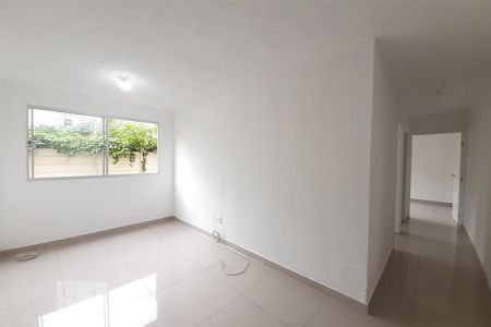 Sala de apartamento para alugar com 2 quartos, 50m² em Água Santa, Rio de Janeiro