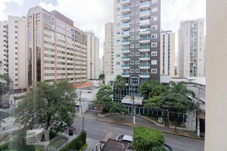 Vista Sala de apartamento para alugar com 2 quartos, 70m² em Vila Olímpia, São Paulo