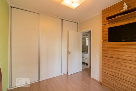 Quarto 1 de apartamento para alugar com 2 quartos, 70m² em Vila Olímpia, São Paulo