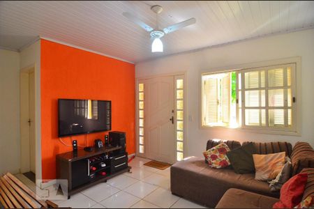 Sala de casa à venda com 2 quartos, 67m² em Olaria, Canoas