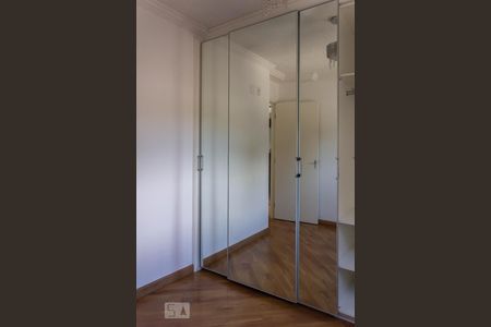 Quarto 1 de apartamento para alugar com 2 quartos, 50m² em Vila Emir, São Paulo