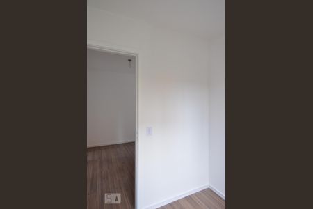 Quarto 2 de apartamento para alugar com 2 quartos, 34m² em Vila Esperança, São Paulo