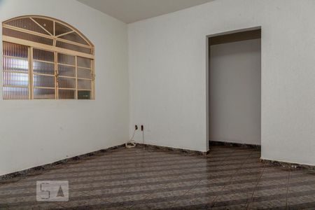 Sala de casa para alugar com 3 quartos, 136m² em Daniel Fonseca, Uberlândia