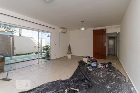 Sala de casa para alugar com 3 quartos, 117m² em Vila Suissa, Mogi das Cruzes