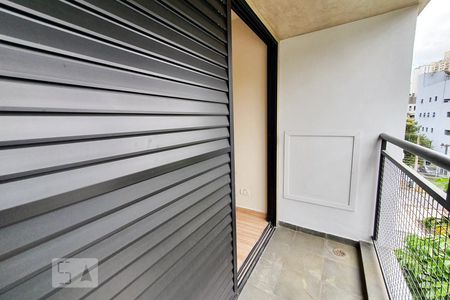 Varanda de kitnet/studio para alugar com 1 quarto, 20m² em Perdizes, São Paulo