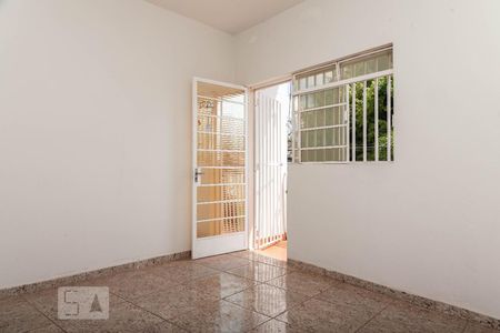 Quarto 1 de casa para alugar com 2 quartos, 77m² em Bom Jesus, Uberlândia