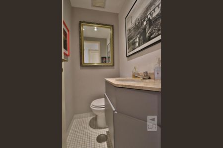 Lavabo de apartamento para alugar com 3 quartos, 130m² em Pinheiros, São Paulo