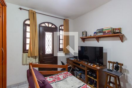 Casa à venda com 242m², 6 quartos e 1 vaga Casa à venda com 242m², 6 quartos e 1 vagaSuíte 1 2º Andar