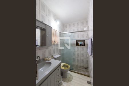 Casa à venda com 242m², 6 quartos e 1 vaga Casa à venda com 242m², 6 quartos e 1 vagaBanheiro 1º Andar