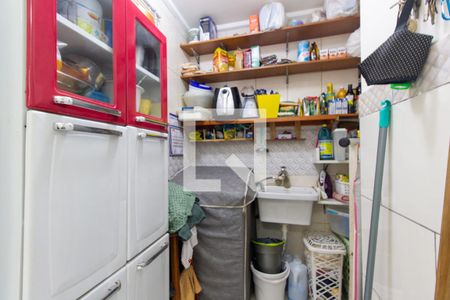 Casa à venda com 242m², 6 quartos e 1 vaga Casa à venda com 242m², 6 quartos e 1 vagaÁrea de Serviço 1º Andar