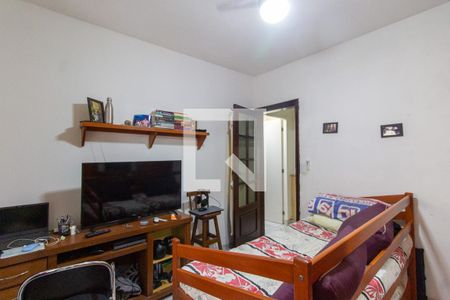 Casa à venda com 242m², 6 quartos e 1 vaga Casa à venda com 242m², 6 quartos e 1 vagaSuíte 1 2º Andar