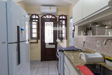 Casa à venda com 242m², 6 quartos e 1 vaga Casa à venda com 242m², 6 quartos e 1 vagaCozinha 2 2º Andar