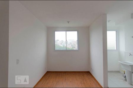 Sala e Cozinha de apartamento para alugar com 2 quartos, 45m² em Vila Nhocune, São Paulo