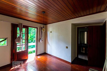 Suite  de casa de condomínio à venda com 2 quartos, 300m² em Cantagalo, Niterói