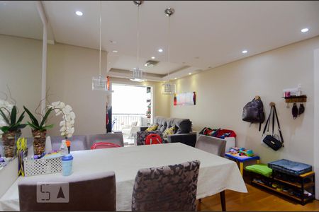 Sala de apartamento à venda com 3 quartos, 76m² em Picanço, Guarulhos