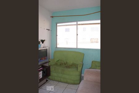 Sala de apartamento à venda com 2 quartos, 49m² em Guajuviras, Canoas