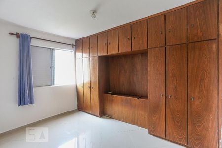 Quarto 1 de apartamento para alugar com 2 quartos, 60m² em Cidade São Francisco, São Paulo